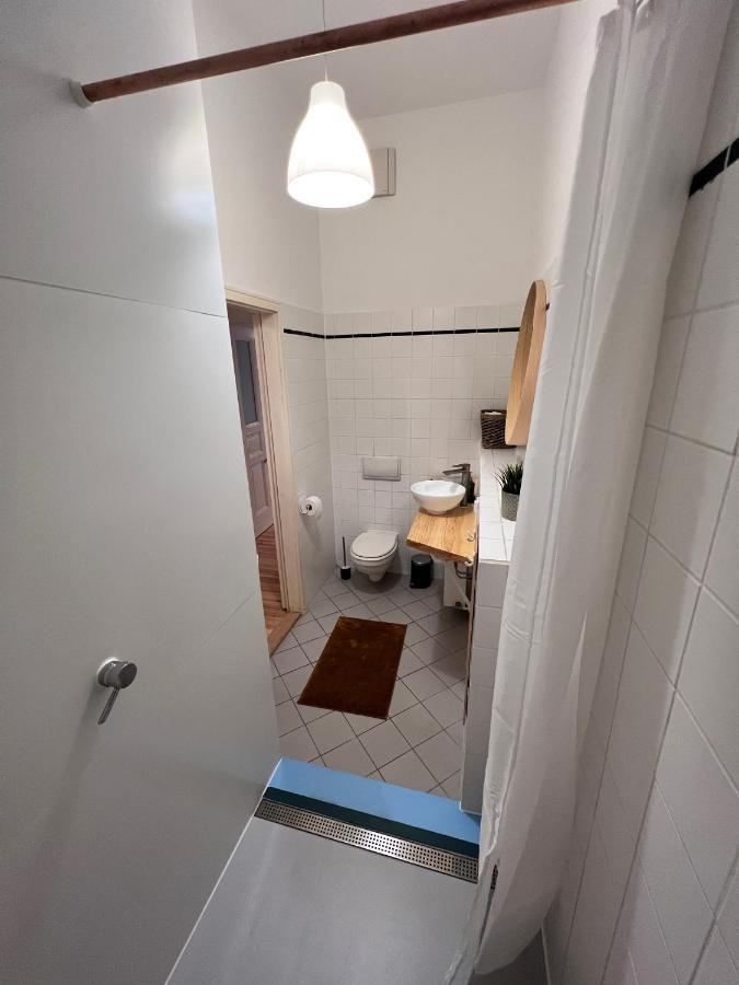 Gemuetliche 2-Zimmer-Wohnung Zentral Friedrichshain เบอร์ลิน ภายนอก รูปภาพ