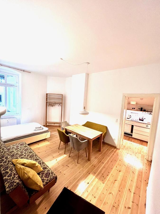 Gemuetliche 2-Zimmer-Wohnung Zentral Friedrichshain เบอร์ลิน ภายนอก รูปภาพ